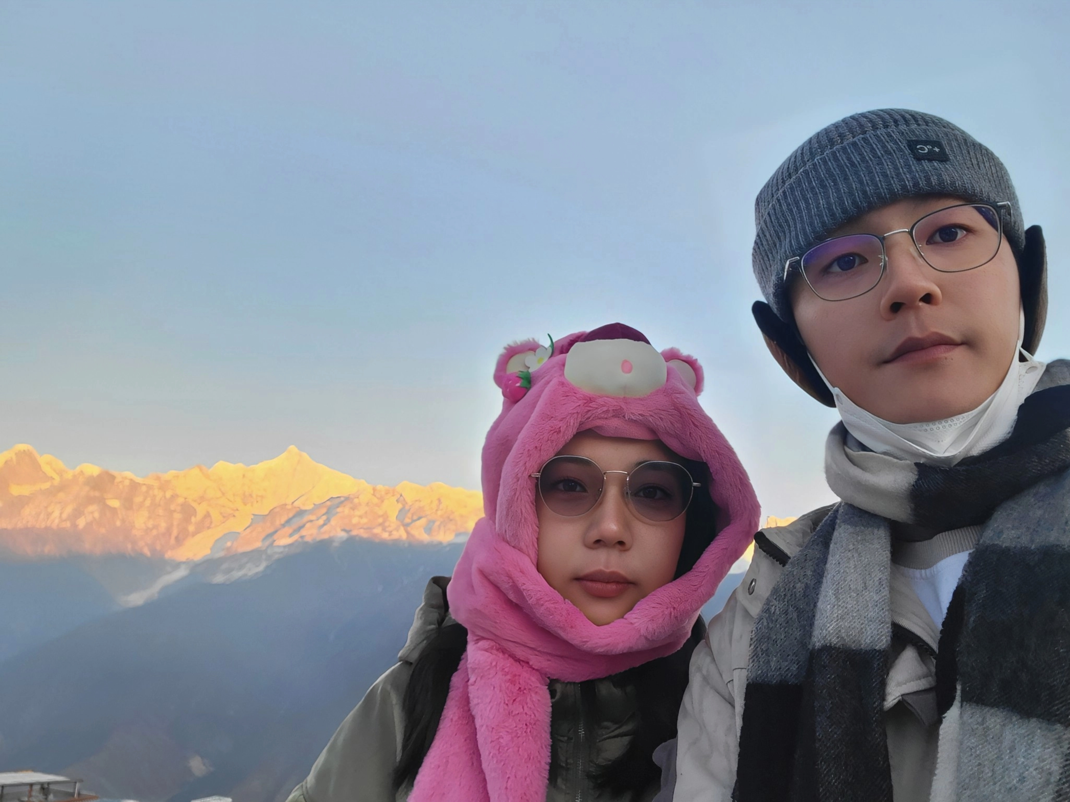 日照金山梅里雪山日出-超幸运